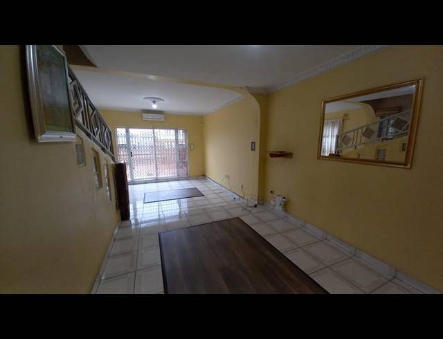 3 BEDROOM HOUSE FOR SALE IN WESTCLIFF